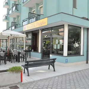 https://residence-acqua-suite-marina.riccione-hotels.org