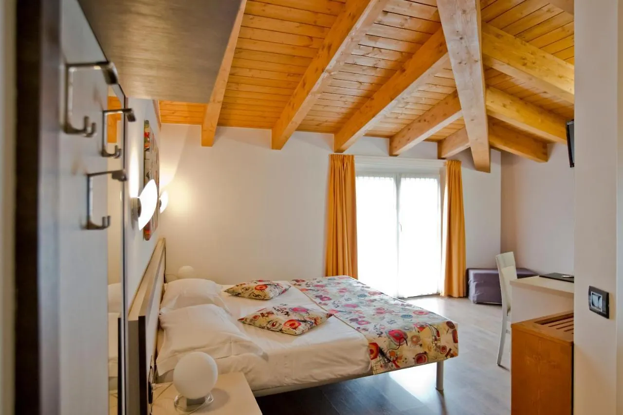 MadeLagodiComo Colico Hotel